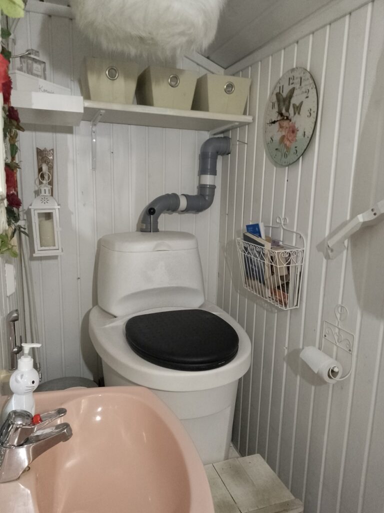 erotteleva kuivakäymälä